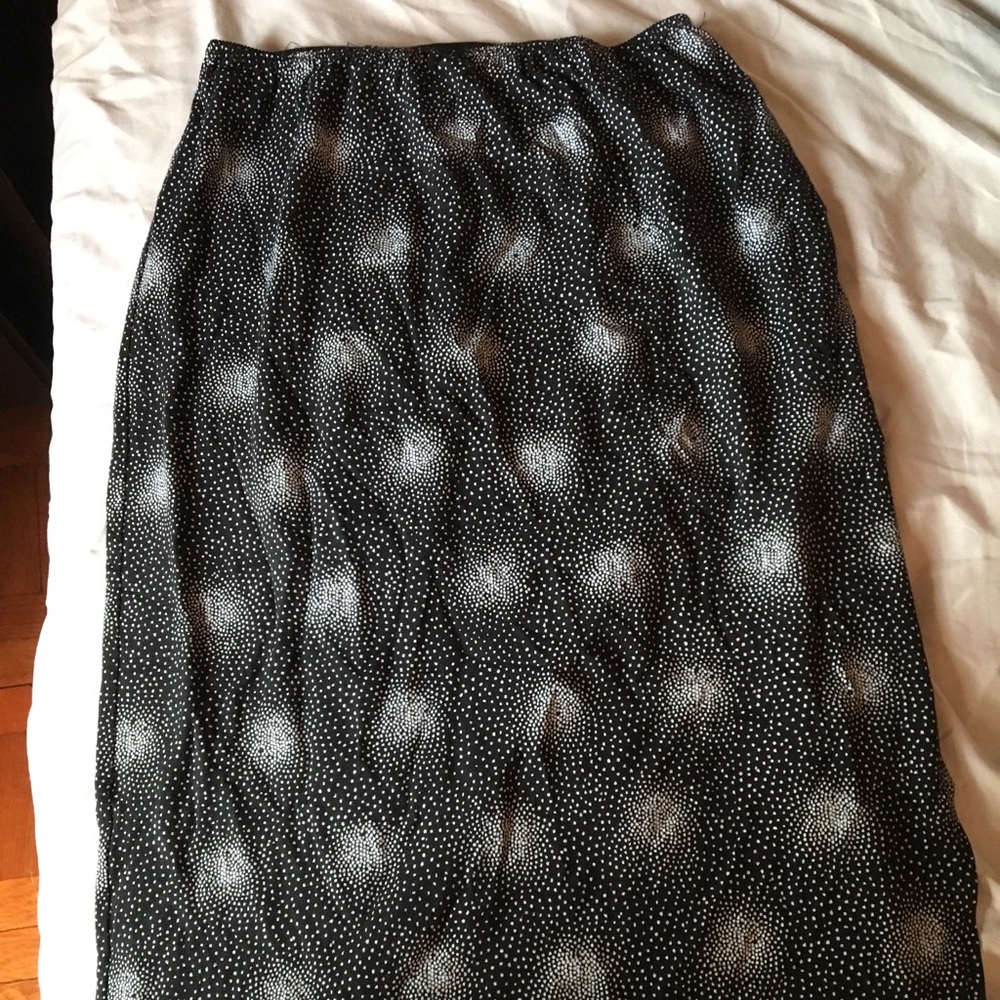 Ladies Espirit knee length skirt (M)